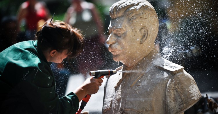 «Υπαρκτός σοσιαλισμός», ανύπαρκτη προοπτική