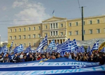 Εθνικιστική πλειοδοσία στο δρόμο με τις κάλπες