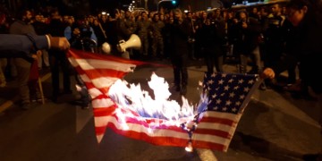 Το Πολυτεχνείο ζει και σπέρνει εφιάλτες…