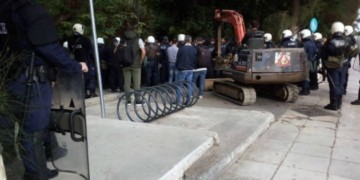 Πάρκο Γεωργιάδη: Δημόσια έργα με συνοδεία ΜΑΤ