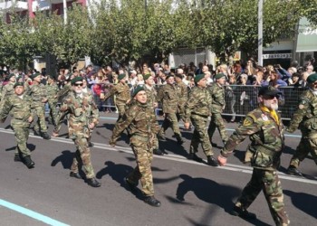 Έφεδροι ΟΥΚάδες σε μαθητική παρέλαση!