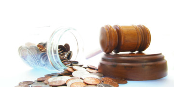 Ληστεύουν τον λαό για τους τοκογλύφους