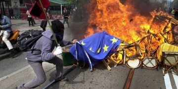 Η ΕΕ του κεφαλαίου τρέμει τις εξεγέρσεις
