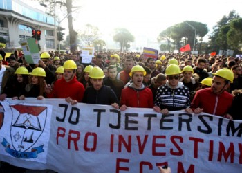 Αλβανία: Φοιτητική εξέγερση κατά  του μαφιόζικου νεοφιλευθερισμού