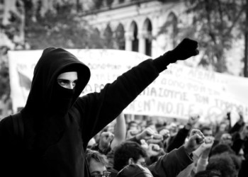 Ο Δεκέμβρης και η μαζική επαναστατική πολιτική