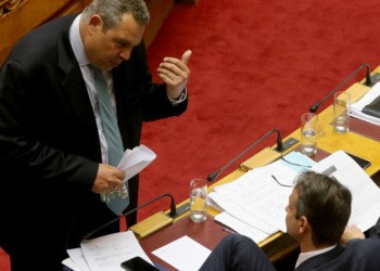 Ρευστότητα και υποκρισία τα χαρακτηριστικά του πολιτικού σκηνικού