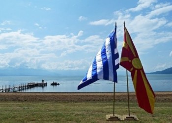«Μακεδονομάχοι» και «Πρεσπολάτρες» σε θέση μάχης…