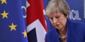 Το Brexit δοκιμάζει τις αντοχές του συστήματος