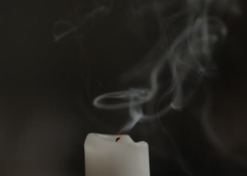 Ένα «αλλόκοτο σονέτο» στη μνήμη της Έλενας Ζώκου