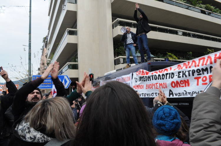 Κάτσε καλά, γεράσαμε…