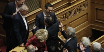 Ναός της δημοκρατίας ή της υποκρισίας;