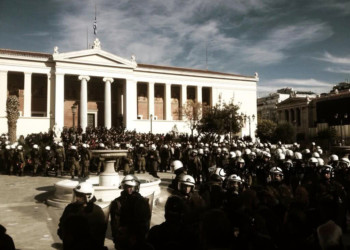 Η κυβέρνηση ενισχύει τα ΜΑΤ
