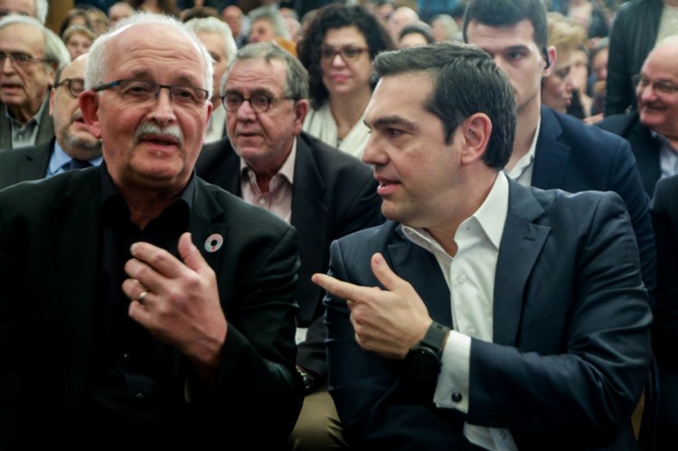 Σοσιαλδημοκράτες και ακροκεντρώοι όλοι στο ίδιο (Μ)Πούλμαν