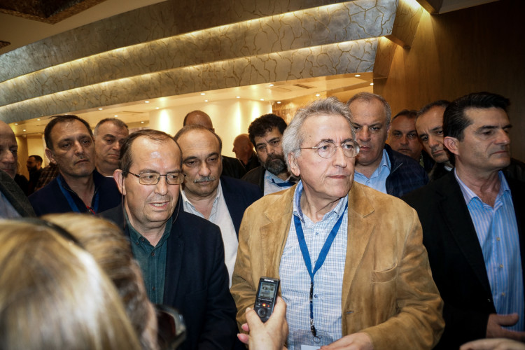 ΓΣΕΕ, μπράβοι και…Μιχαλολιάκος ολοταχώς για δοτά συνδικάτα!