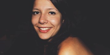 Κωνσταντίνα Θεοχαροπούλου: Καλύτερη ζωή μόνο έξω από το κλουβί της ΕΕ