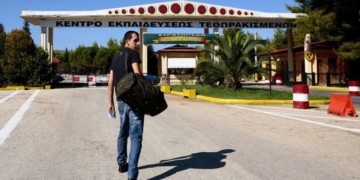 Η ψήφος είναι δικαίωμα των στρατευμένων!