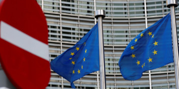 Τους έριξε… πόρτα,  η ΕΕ που υπηρετούν!