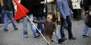 ΑΝΤΑΡΣΥΑ:Σφήνα ανατροπής της μαύρης σταθεροποίησης