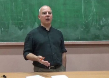 Άμεση ανάγκη η έξοδος από την ΕΕ