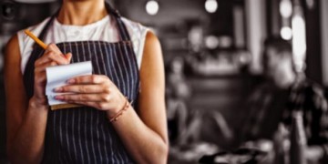 Απεργία για νέα ΣΣΕ σε ξενοδοχεία-επισιτισμό