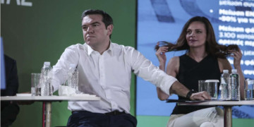 Αλέξη, πες μου άλλο ένα ψέμα να αποκοιμηθώ….