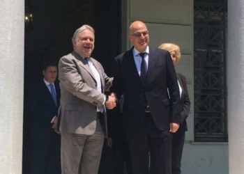 Συνέχεια με «ανήκομεν εις την Δύσιν» και Γκουαϊδό
