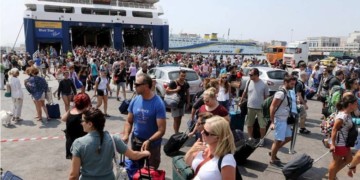 Το κέρδος βουλιάζει την ακτοπλοΐα