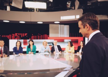 Δημοσιογράφοι, στήριγμα σε κάθε κυβέρνηση με το ..αζημίωτο