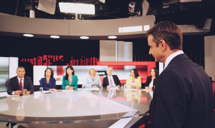 Δημοσιογράφοι, στήριγμα σε κάθε κυβέρνηση με το ..αζημίωτο