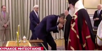 Κυβέρνηση Μητσοτάκη: Η Δεξιά αντεπιτίθεται με τεχνοκράτες και «σερίφηδες»