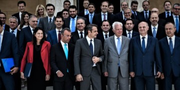 Οι τεχνοκράτες στην κυβέρνηση, το κεφάλαιο (άμεσα) στην εξουσία