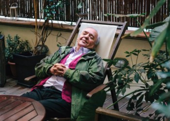 Η αιώνια λιακάδα του Σταύρου Τσιώλη