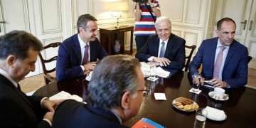 Στα χνάρια του Σαλβίνι η ΝΔ για το προσφυγικό