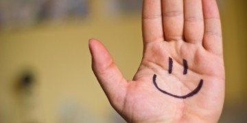 Η απατηλή μελωδία της ευτυχίας