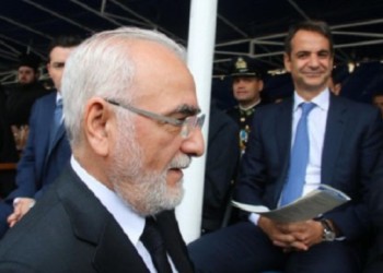 Στην κανονικότητα της διαπλοκής