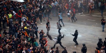 Καταλονία: Εξέγερση διαρκείας απέναντι στα «ισόβια» της Μαδρίτης