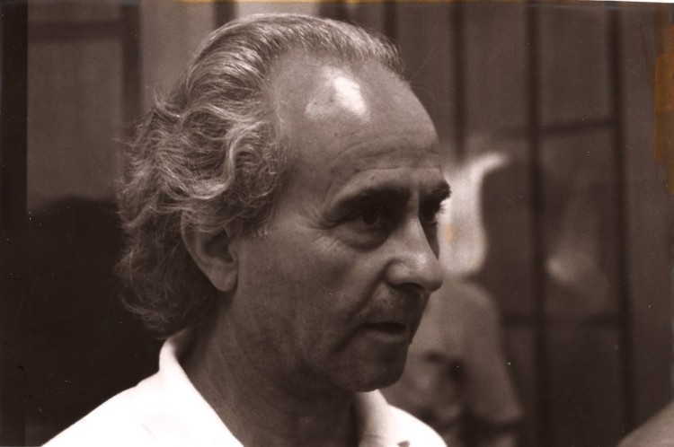 Προβολή ντοκιμαντέρ και συζήτηση με τον Ευτύχη Μπιτσάκη