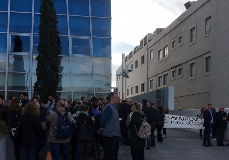 Ενοικιαζόμενοι της Εθνικής Τράπεζας κατά απολύσεων