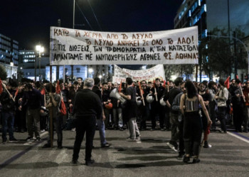 Η ρωγμή ανυπακοής να γίνει ρήγμα ανατροπής