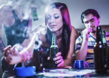 Ναρκωτικά: Σούπερ μάρκετ θανάτου για να «φτιάχνεται» η νεολαία