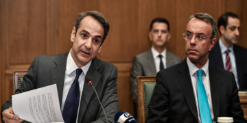 Φορολογικό: 1,5 ευρώ τον μήνα «ελάφρυνση» στους μισθωτούς, μισό δισ. στο κεφάλαιο