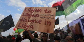 Λιβύη: Πεδίο βολής… ακριβό  για κυβερνήσεις – πολυεθνικές