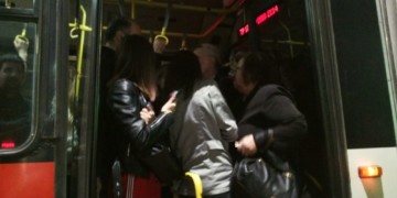 Με φωνή δανεική*