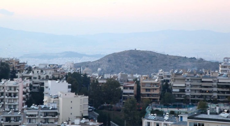 Βύρωνας: Λεηλασία πρασίνου, ελεύθερων χώρων