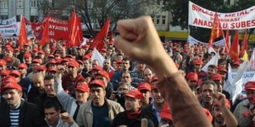 Νίκη των μεταλλεργατών στην Τουρκία