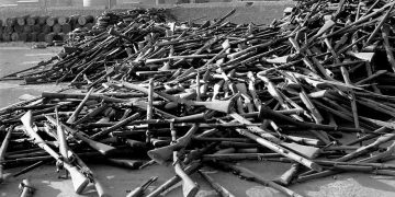 Συμφωνία Βάρκιζας: Παρέδωσαν τα όπλα και  την αυτοπεποίθηση για ανατροπή του συσχετισμού