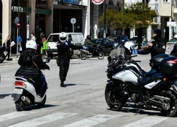 Απαγόρευση κυκλοφορίας: Πλήττονται τα δικαιώματα, όχι ο ιός