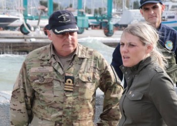 Πνίγοντας και την αλήθεια