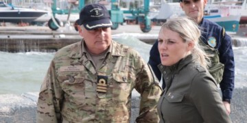 Πνίγοντας και την αλήθεια