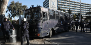 Μια οφειλόμενη απάντηση